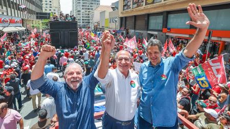 Lula, Alckmin e Haddad participam de ato da campanha do 2º turno em Campinas, no interior de São Paulo - RICARDO STUCKERT - RICARDO STUCKERT