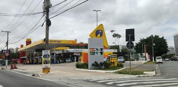 Preço da gasolina chega a R$4,79 na marginal Tietê em SP
