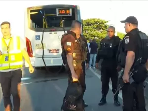 Rio: Duas pessoas morrem baleadas em tentativa de assalto na Linha Amarela 