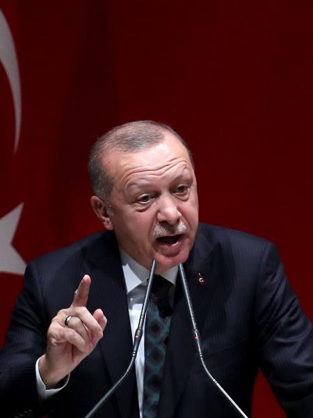 O presidente da Turquia, Recep Tayyip Erdogan, ordenou a expulsão de dez embaixadores que assinaram um apelo pela libertação do ativista Osman Kavala (Foto de arquivo) - Adem Altan/AFP