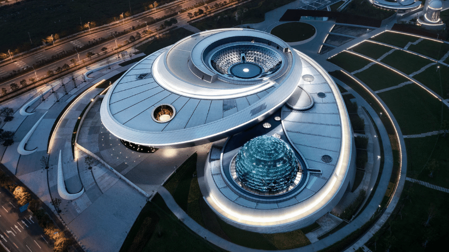 Museu de Astronomia de Xangai foi projetado sem linhas retas ou ângulos retos - Divulgação 