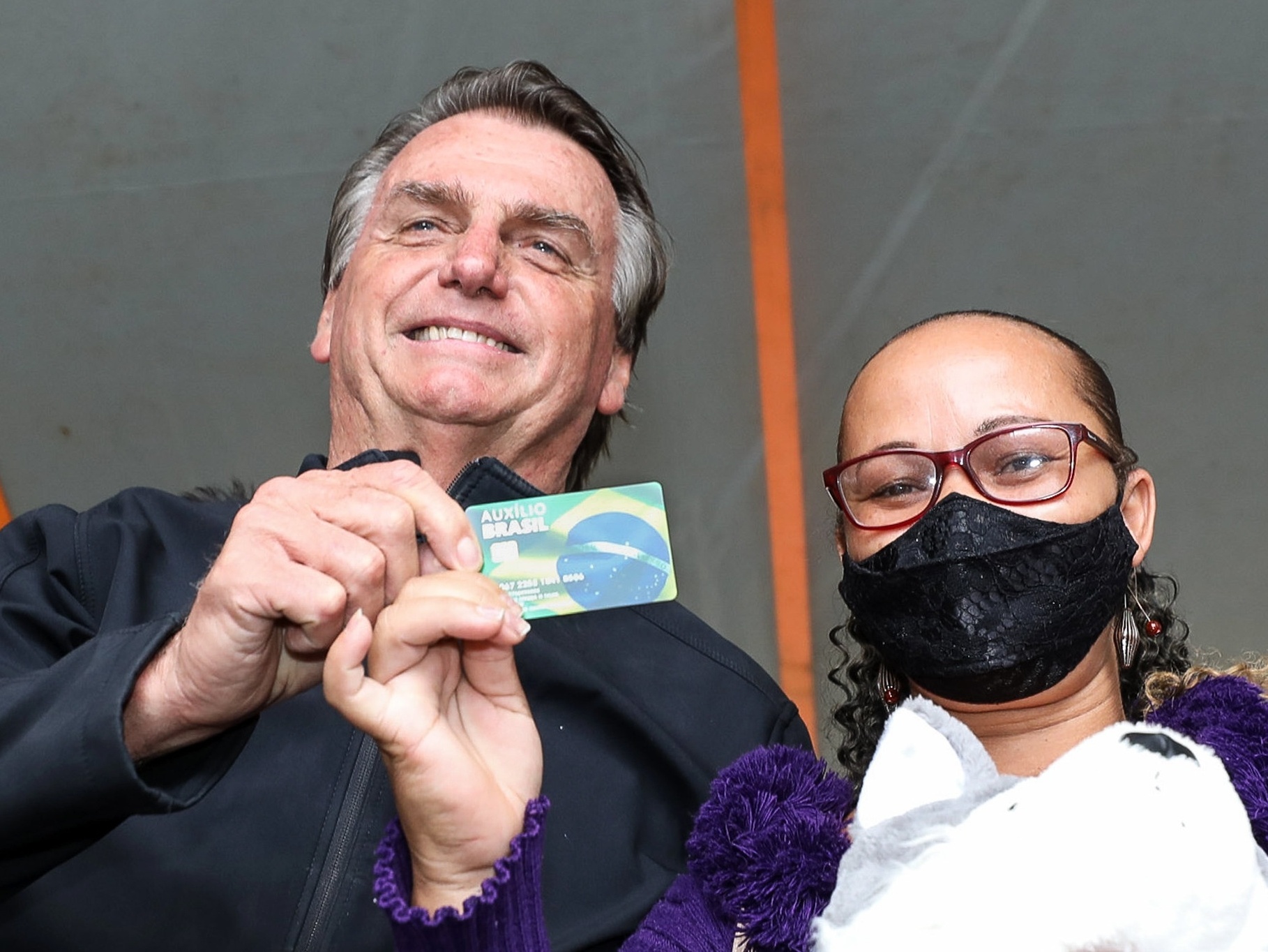 Bolsonaro apostará em auxílios como 'instrumentos' para conquistar votos