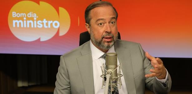 'Não precisamos do horário de verão neste ano', afirma ministro