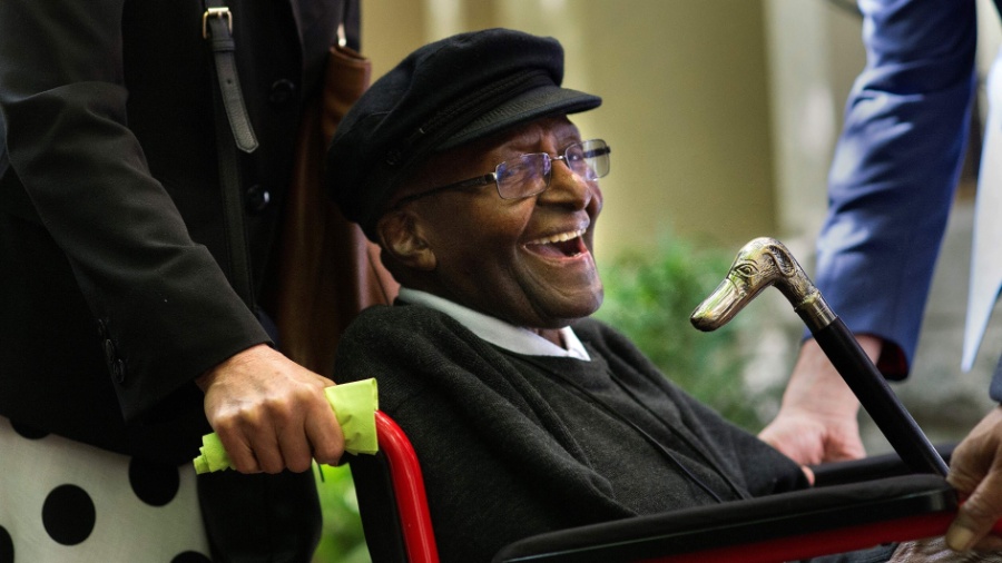 Arcebispo Desmond Tutu trata um câncer há 20 anos - Rodger Bosch/AFP
