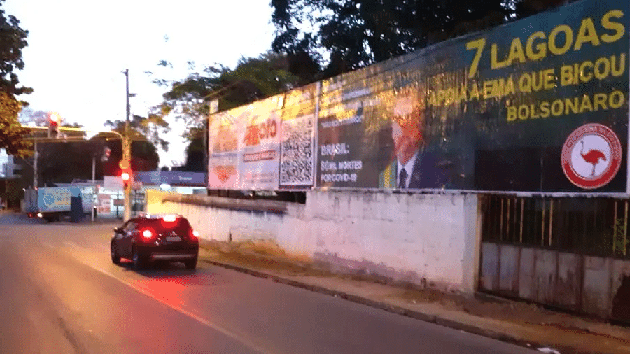 Outdoor contrário ao presidente Jair Bolsonaro na cidade de Sete Lagoas (MG) - Reprodução
