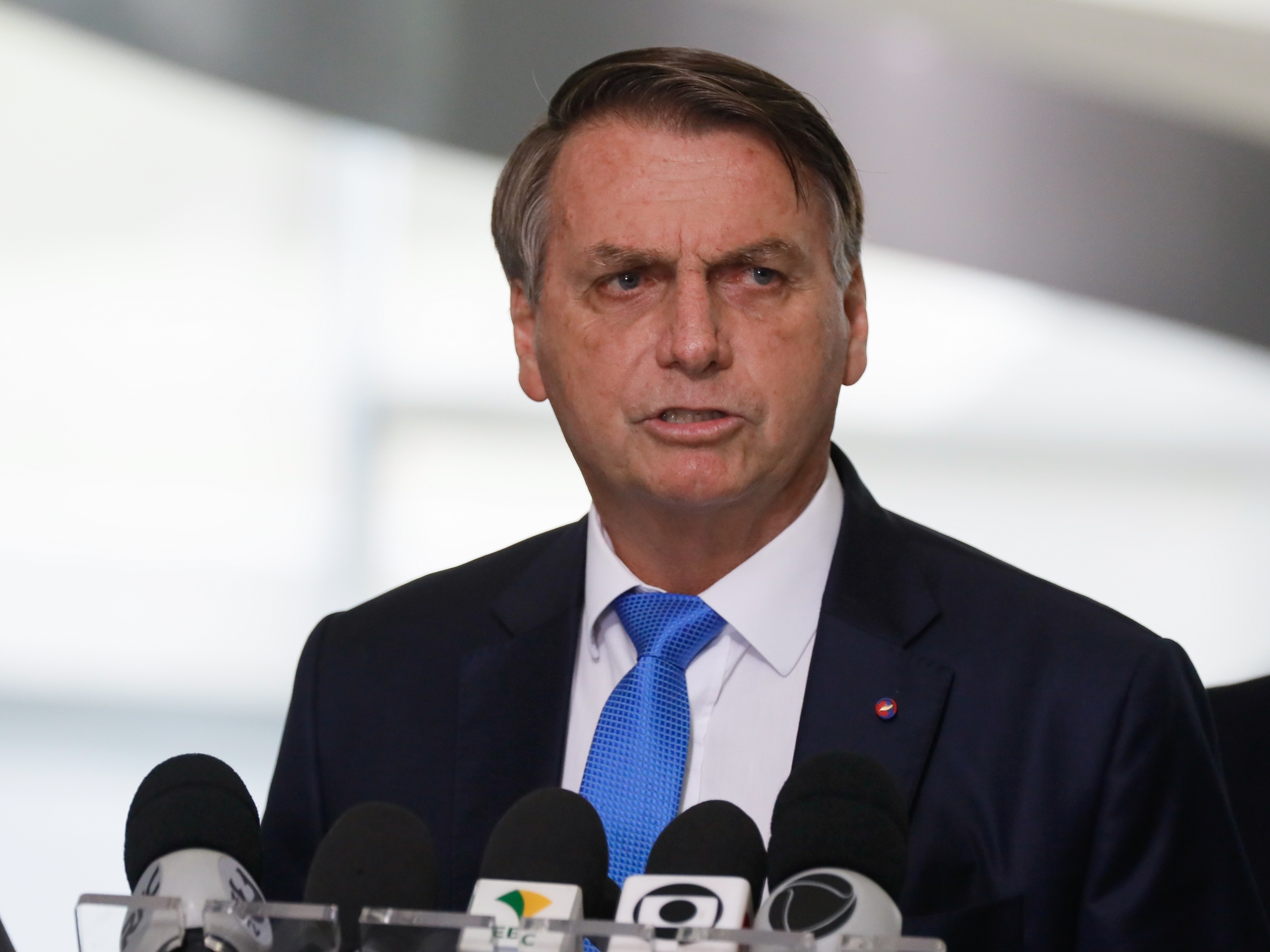 Bolsonaro sanciona Orçamento de 2021 e veta R$ 20 bilhões