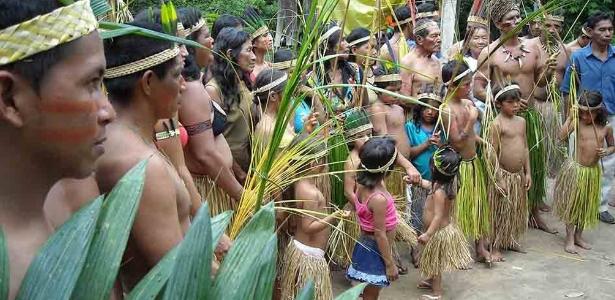 Pastores convencem indígenas a recusarem vacina: "é a marca da besta" - Vimarsana News