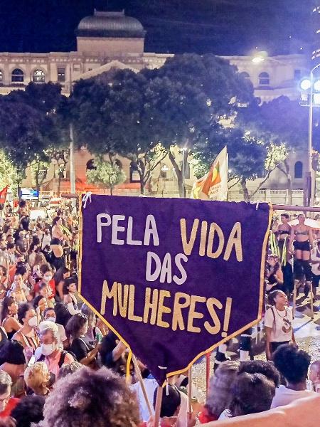 8.mar.2022 - Manifestantes durante Marcha das Mulheres no Rio de Janeiro - LUCAS NEVES/ENQUADRAR/ESTADÃO CONTEÚDO