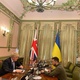 Apr 9,2022 - British Prime Minister Boris Johnson and Ukrainian President Volodymyr Zelensky - Reproduction/Twitter/UkrEmbLondon