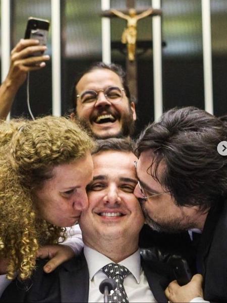 Pacheco ganha beijos após Congresso derrubar vetos de Bolsonaro a leis culturais - Reprodução/Instagram Reprodução/Pedro Gontijo / Senado Federal