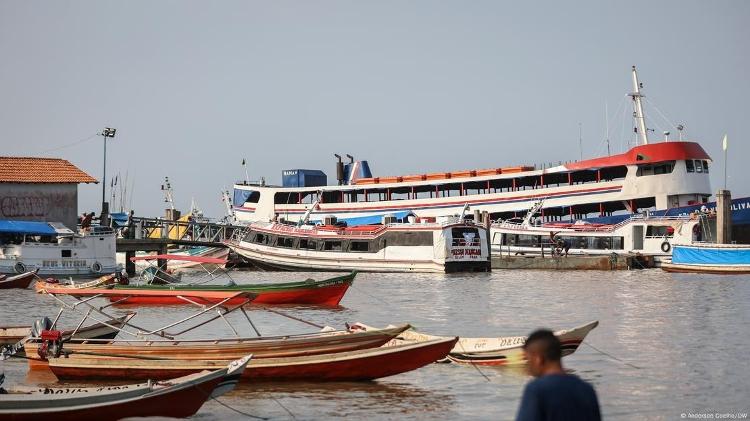 Ilha fica a meia hora de lancha da costa de Belém 