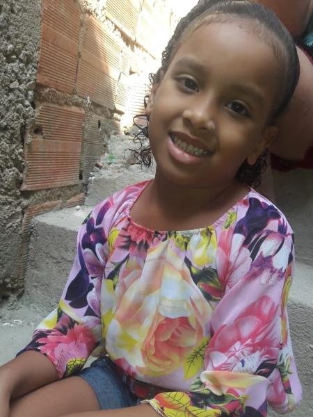 Estela Evangelista de Oliveira, 6, que desapareceu no Rio de Janeiro no dia 5 de outubro - Arquivo pessoal