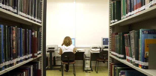 Como alfabetizados digitais criam desafios às bibliotecas das universidades