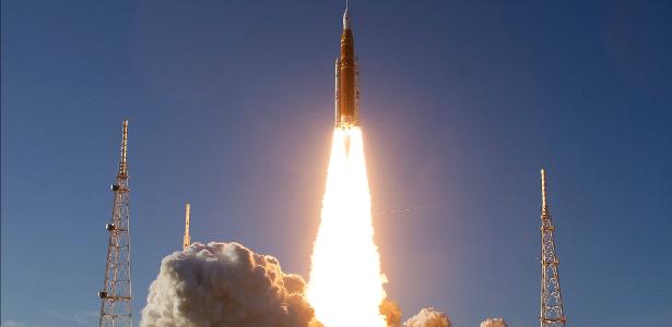 Artemis 2: astronautas consertam problema no vaso sanitário da nave Orion