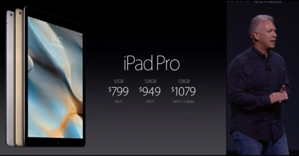 9.set.2015 - Phil Schiller, vice-presidente sênior de Marketing Mundial da Apple Inc, fala sobre os preços do novo iPad Pro durante conferência anual da Apple no auditório do Bill Graham Civic, em San Francisco, Califórnia (EUA)