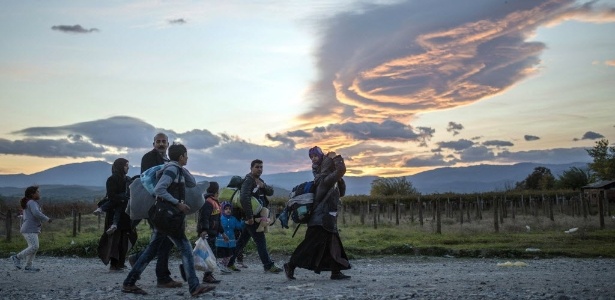 Mudança climática também estaria por trás do fluxo de refugiados da Síria - Robert Atanasovski/ AFP