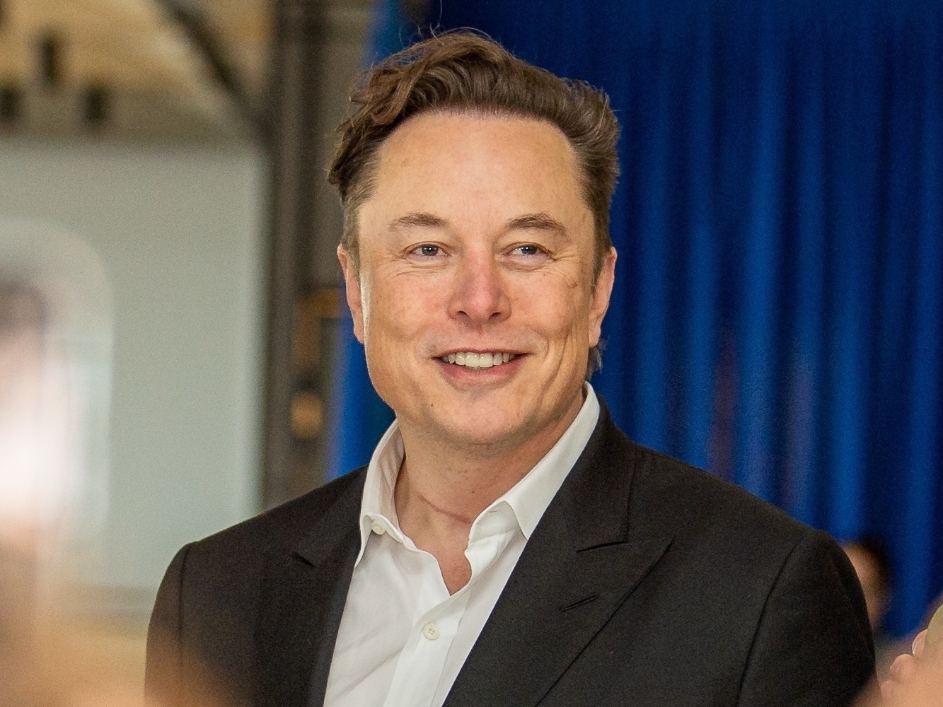 Denúncia: como Elon Musk desalinhou os chakras do Twitter - 12/05/2023 -  UOL Splash