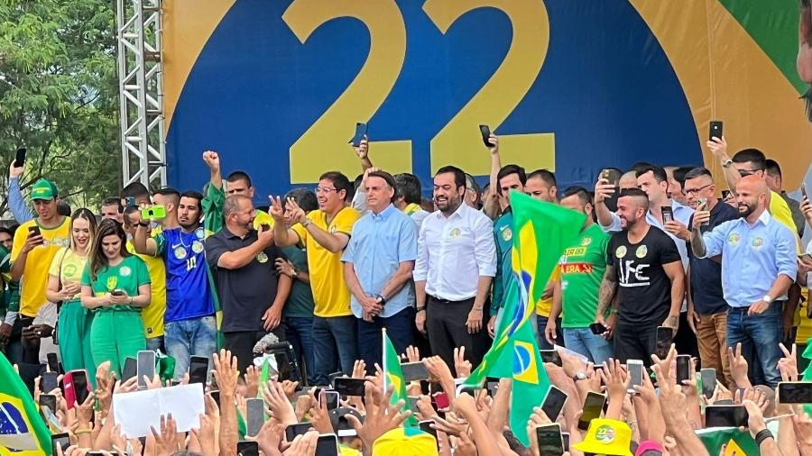 18.out.2022 - Jair Bolsonaro em agenda de campanha em São Gonçalo (RJ) - Lola Ferreira/UOL