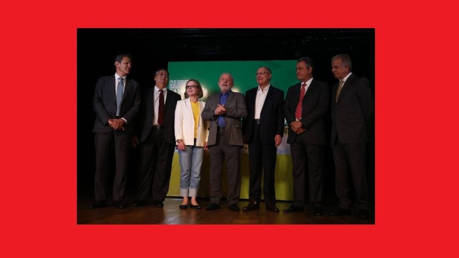 A partir da esquerda: Fernando Haddad, Flávio Dino, Gelisi Hoffmann, Lula, Geraldo Alckmin, Rui Costa e José Múcio. Há quatro pré-presidenciáveis na foto - edro Ladeira/Folhapress