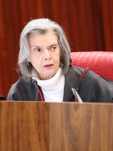 29.jun.23 - Ministra Cármen Lúcia, do TSE, durante o julgamento de Jair Bolsonaro