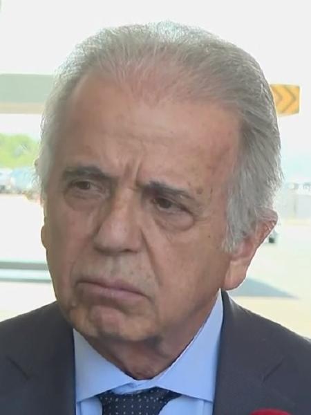 José Múcio em entrevista a jornalistas