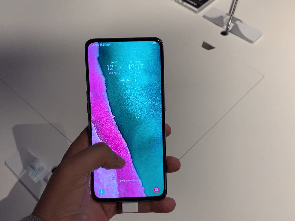 A Samsung lançou seis novos intermediários e um tem câmera que gira - Meio  Bit