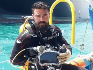 Mergulhador morre durante trabalho de explosão de rochas no litoral do PR