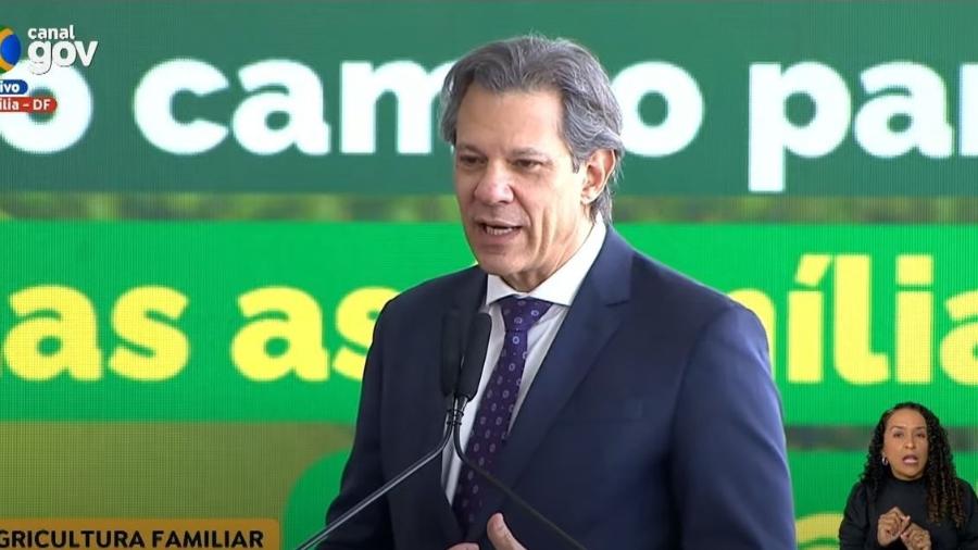 3.jul.2024 - Ministro Fernando Haddad (Fazenda) discursa durante o lançamento do Plano Safra para a Agricultura Familiar 2024/2025 - Reprodução/Youtube CanalGov