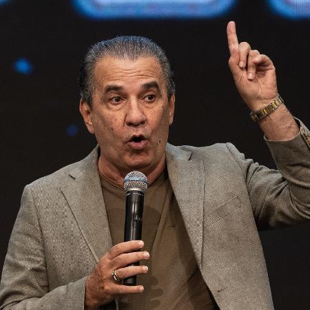 Malafaia pede passaporte de volta e diz não ser 'covarde, medroso e fujão'