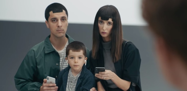 Anúncio da Samsung satiriza o iPhone X - Reprodução