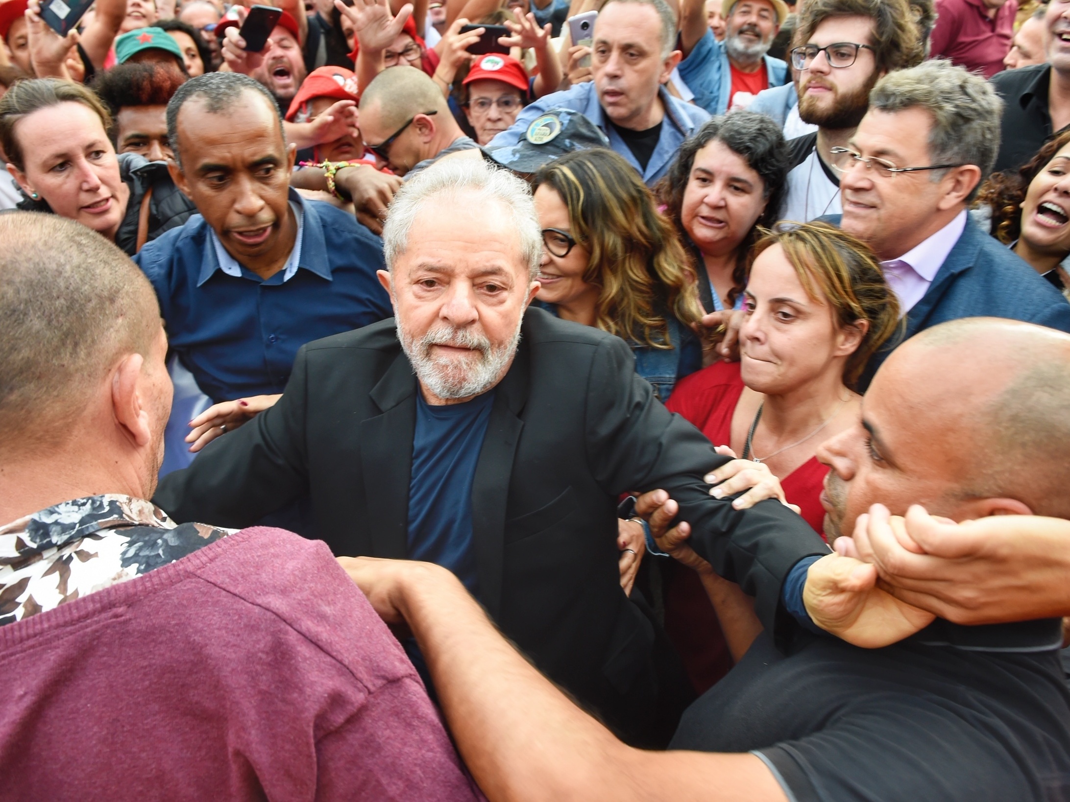 Lula solto: políticos comentam sobre a soltura do ex-presidente - 08/11/2019 - UOL Notícias