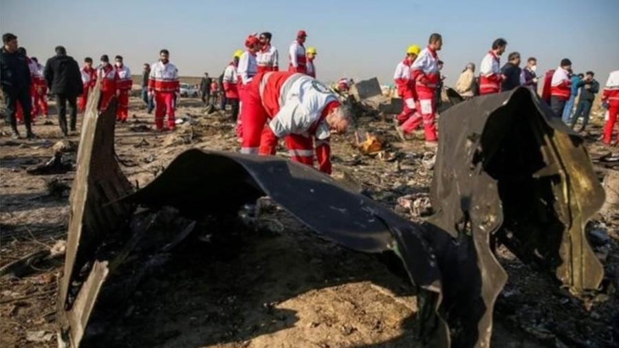 O avião da Ucrânia Internacional tinha acabado de decolar do aeroporto Teerã, com destino a Kiev, quando foi derrubado pelo míssil - Reuters