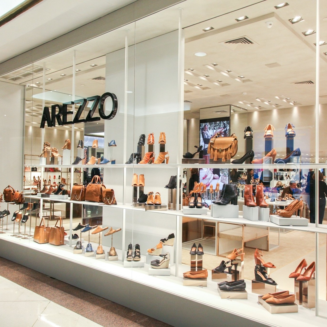 Arezzo compra marca My Shoes e firma parceria com Mercado Livre