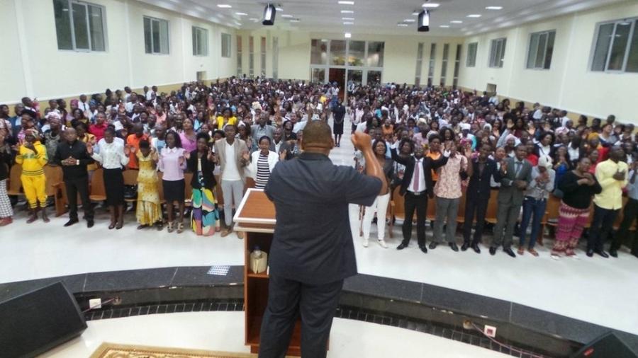 Igreja Universal do Reino de Deus iniciou suas operações em Angola em 1992 e tem mais de 230 templos no país - Divulgação/IURD