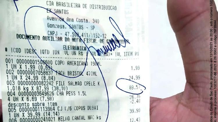 A família do perito pagou quase R$ 90,00 pelo quilo de salmão impróprio para o consumo em hipermercado no litoral - Arquivo Pessoal - Arquivo Pessoal