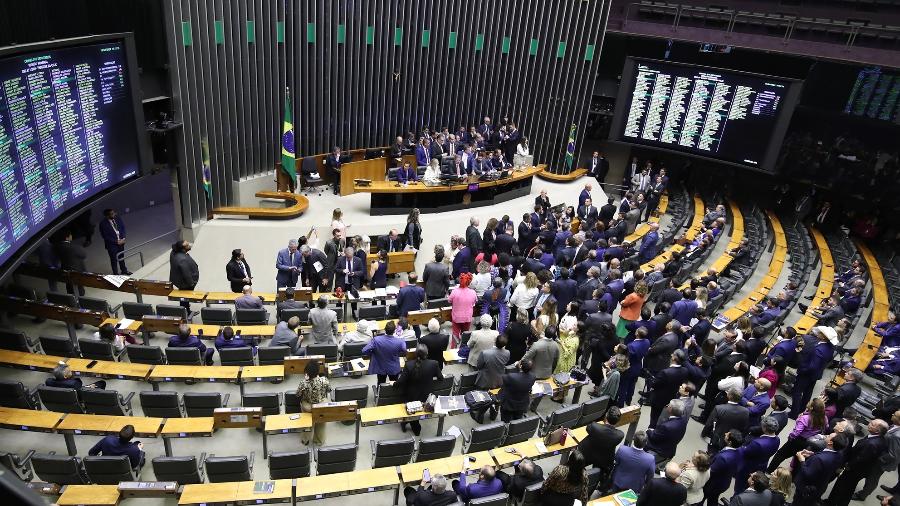 10.abr.2024 - Sessão da Câmara que referendou decisão do STF e manteve prisão de Chiquinho Brazão
