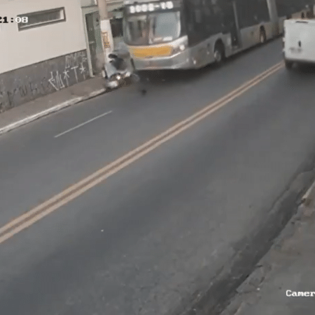 Motorista do ônibus teve mal súbito antes de acidente