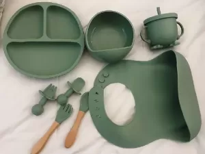 Comidinha do bebê: kit de utensílios de silicone está por R$ 53