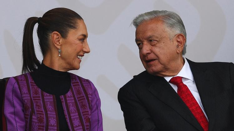 Aliada de López Obrador (à dir.), Claudia Sheinbaum é vista como uma política da esquerda 'moderna'