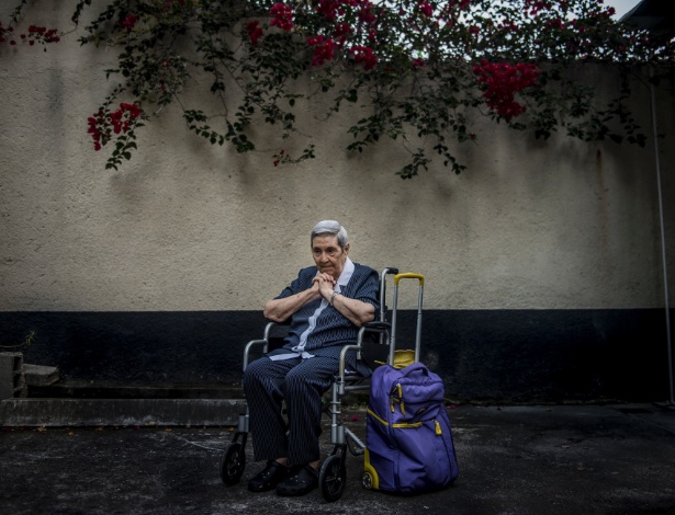 Aos 90, María Abad Cruz está prestes a realizar sua quarta migração, fugindo da pobreza na Venezuela - Meridith Kohut/The New York Times