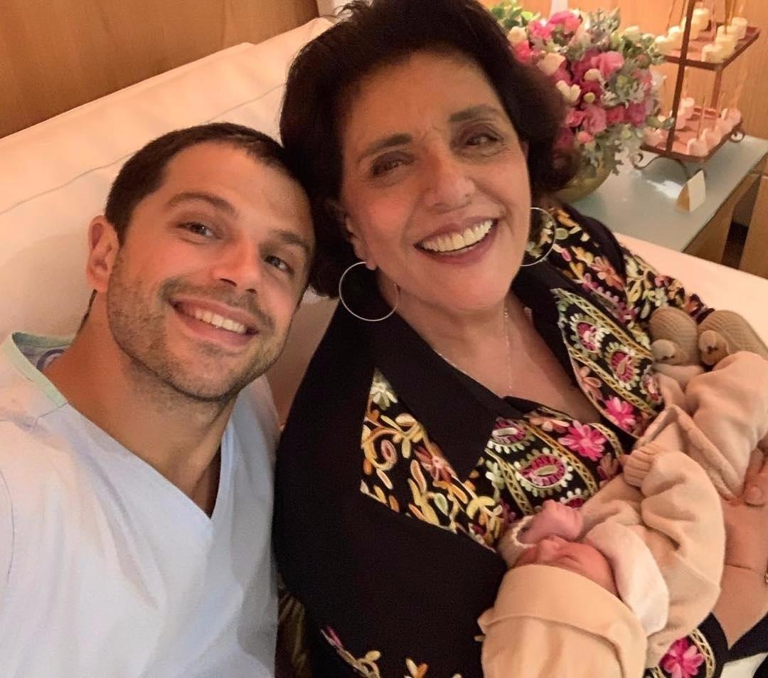 Leda Nagle mostra pela 1a vez rosto de Zoe, filha de Duda e Sabrina Sato - Instagram/Reprodução