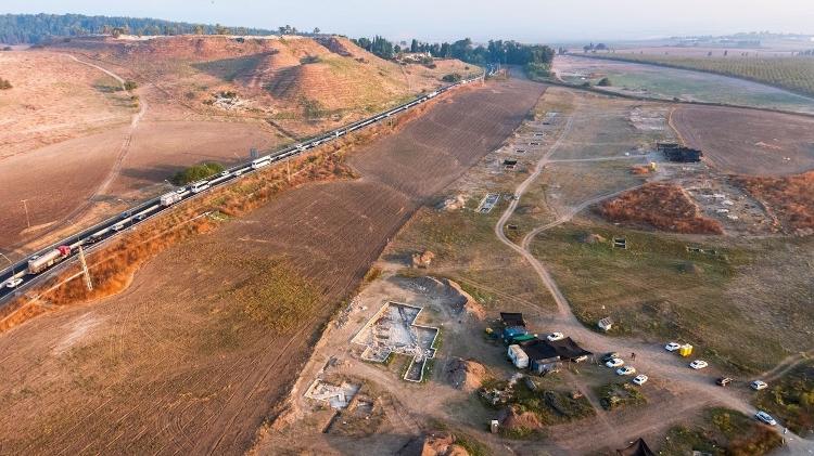 Escavações no vale de Jezreel revelam estruturas cananeias perto de Tel Megiddo, área ligada ao Armagedon