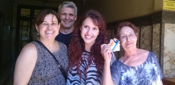 Maria Clara Lemos Santos com sua família no dia da matrícula na USP - Arquivo pessoal - Arquivo pessoal