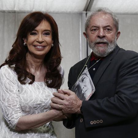 A ex-presidente (e atual vice) da Argentina, Cristina Kirchner, e Lula durante encontro em São Paulo em 2016 - AFP PHOTO / Miguel SCHINCARIOL