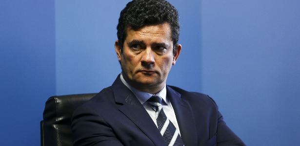 Moro e Dallagnol trocaram informação sobre casos da Lava Jato, diz site