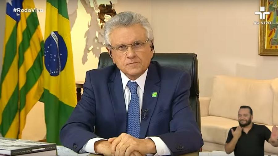 06.abr.2020 - O governador de Goiás, Ronaldo Caiado, em entrevista para o Roda Viva - Reprodução/YouTube