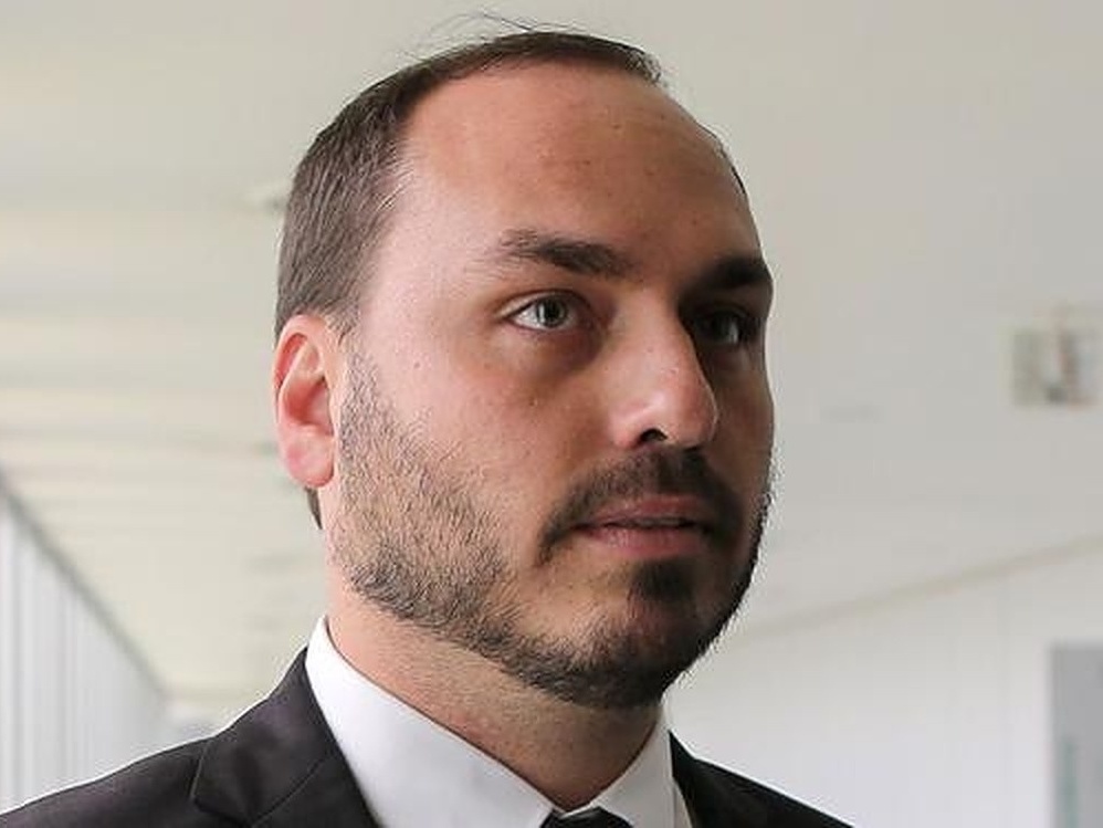  TJ do Rio autoriza quebra de sigilos bancário e fiscal de Carlos Bolsonaro