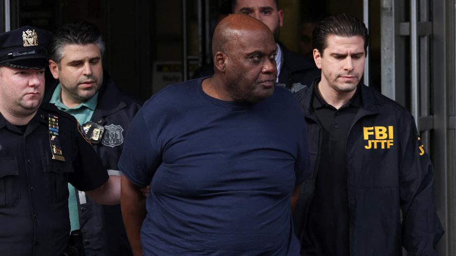 Frank James foi preso no dia seguinte ao ataque do metrô de Nova York, em 13 de abril - REUTERS/Andrew Kelly