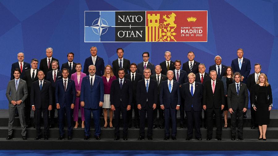29.jun.22 - Líderes da OTAN se reúnem para uma foto de grupo na cúpula da OTAN em Madri, Espanha - POOL/REUTERS