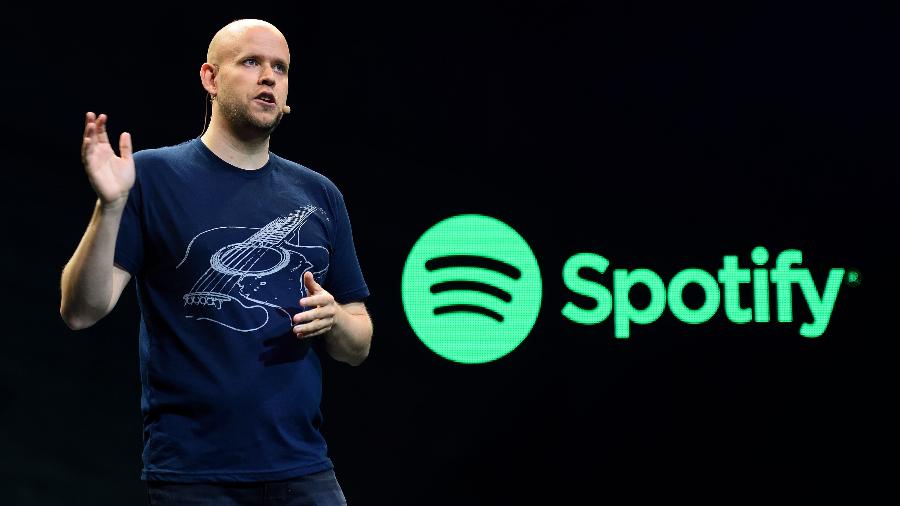 Daniel Ek, CEO do Spotify, em conferência em Nova York; executivo critica "taxa" de 30% da Apple - Don Emmert/AFP